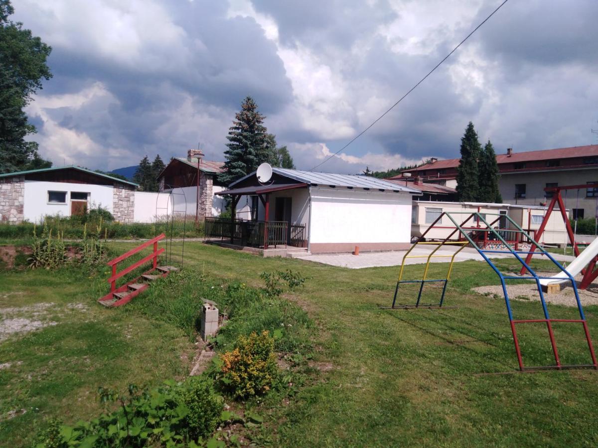 Family Bungalows & Camp Vrchlabí Екстериор снимка