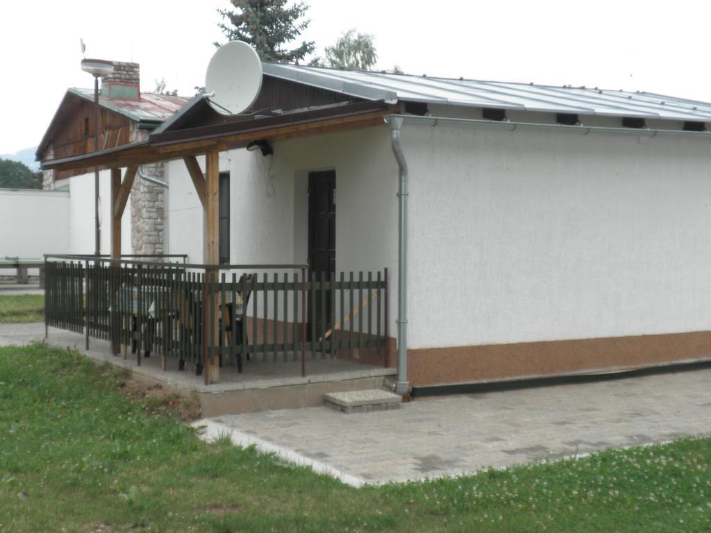 Family Bungalows & Camp Vrchlabí Стая снимка